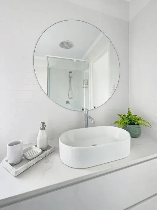 Studio Seaside Self-Contained Apartment Marcoola Australia