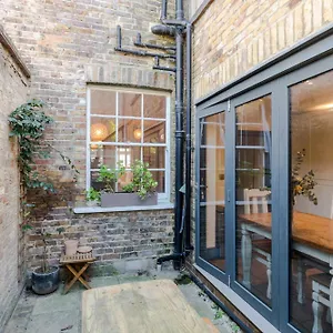  Apartment Bright De Beauvoir Pied A Terre United Kingdom